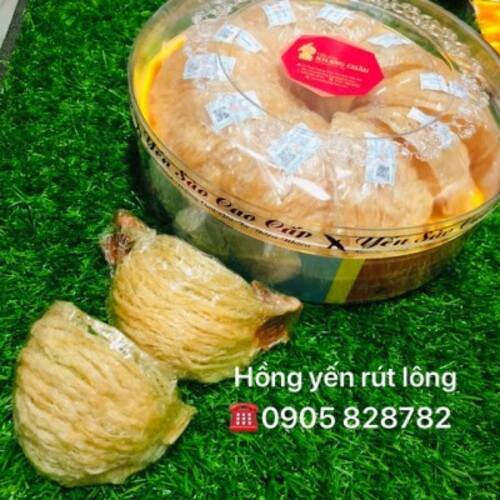 Hồng Yến Rút Lông