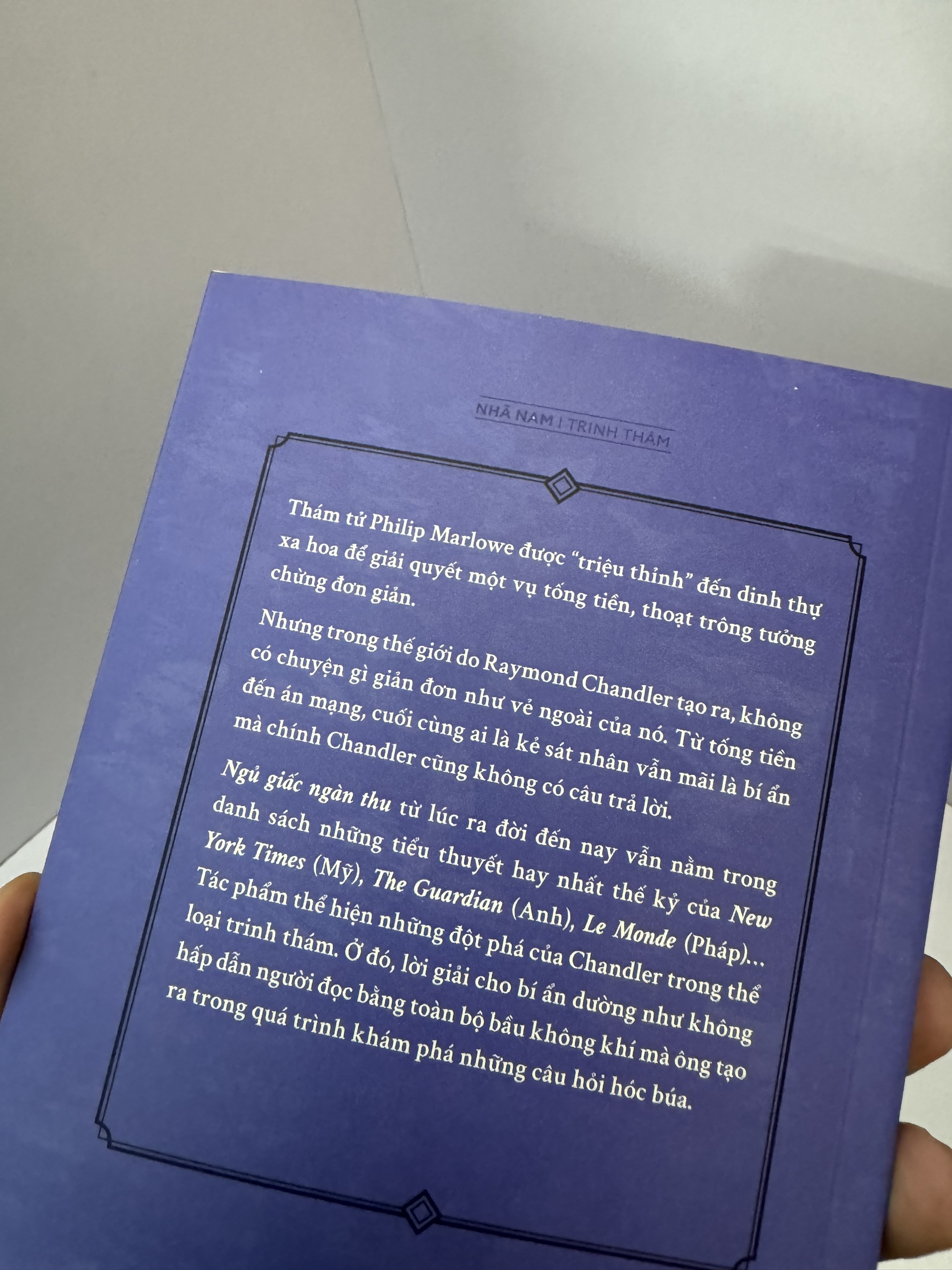 (Kiệt tác trinh thám nổi bật được Haruki Murakami đánh giá rất cao)NGỦ GIẤC NGÀN THU - Raymond Chandler – Khánh Nguyên dịch – Nhã Nam – NXB Văn Học