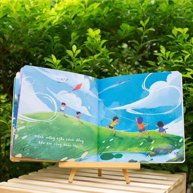Sách - Muôn điều kì diệu - Combo 2 cuốn phần 3 Lionbooks (Gió từ đâu đến, mặt trời trốn đâu)