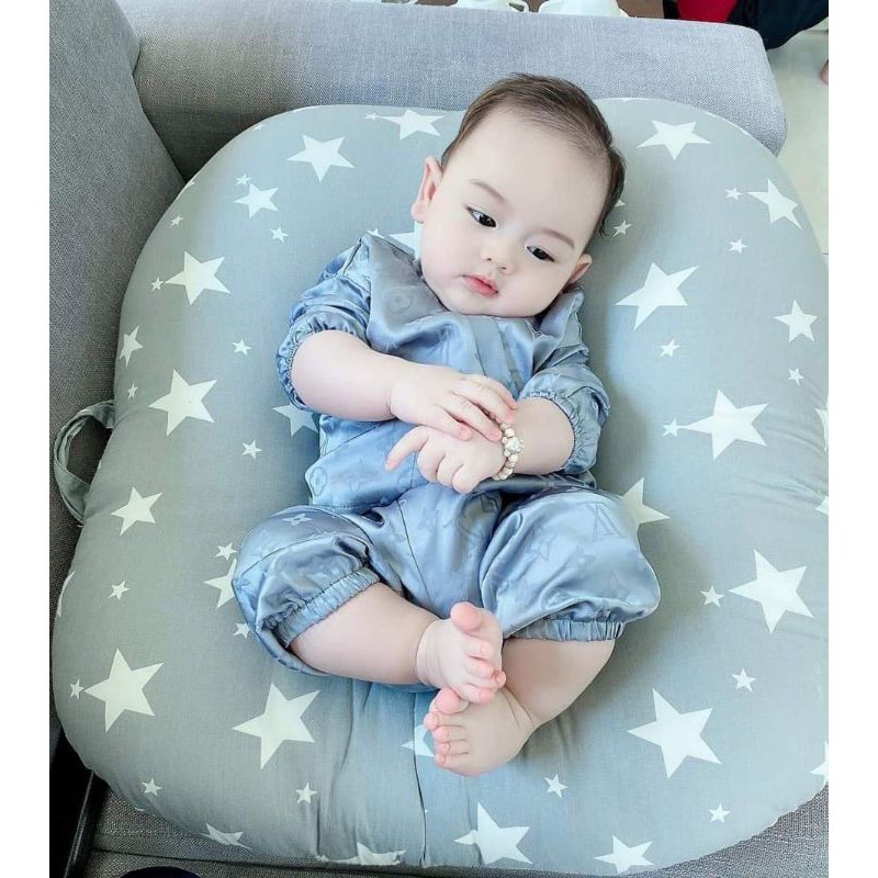 Gối chống trào ngược cho bé