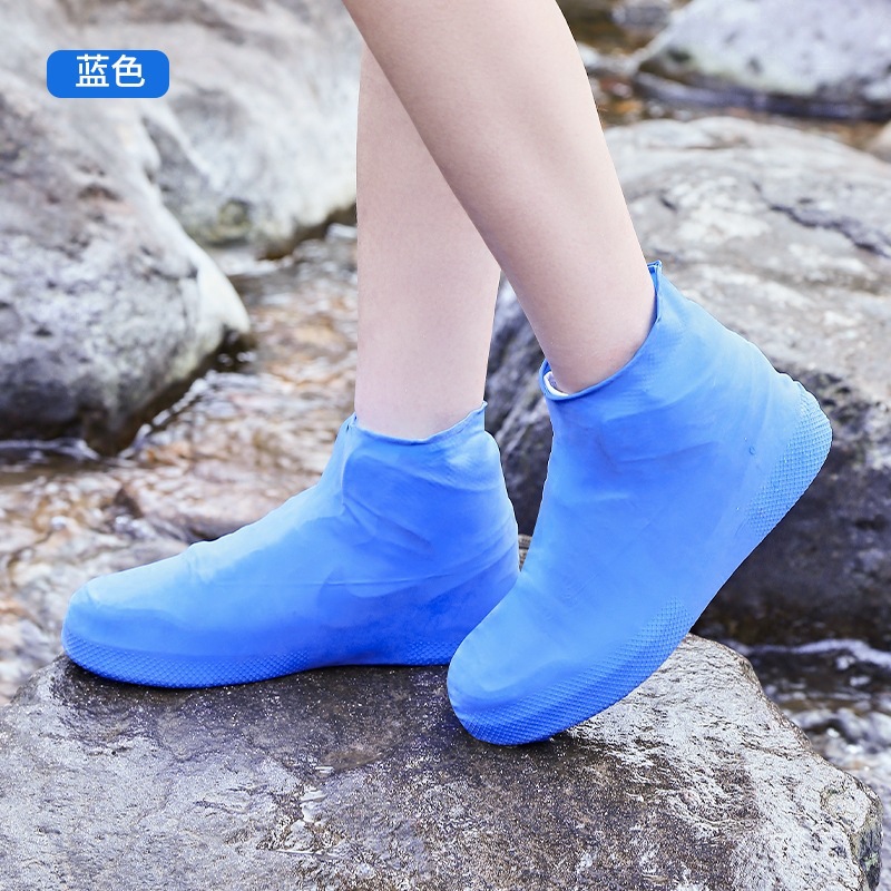Combo 2 bao bọc giày đi mưa cho nam và nữ - ủng đi mưa silicon, chống nước , chống thấm , chống trơn trượt thời trang hiện đại , thiết kế ôm chân , chắc chắn , ma sát tốt ,nhỏ gọn và tiện lợi