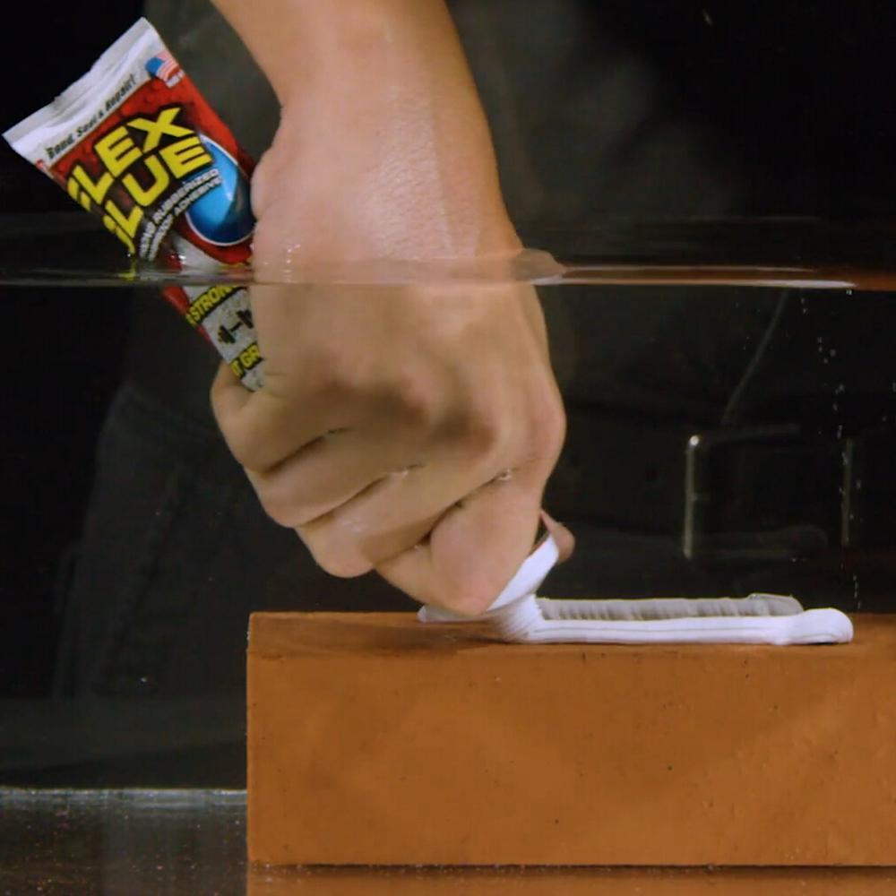 Keo dán đa năng , trên mọi chất liệu