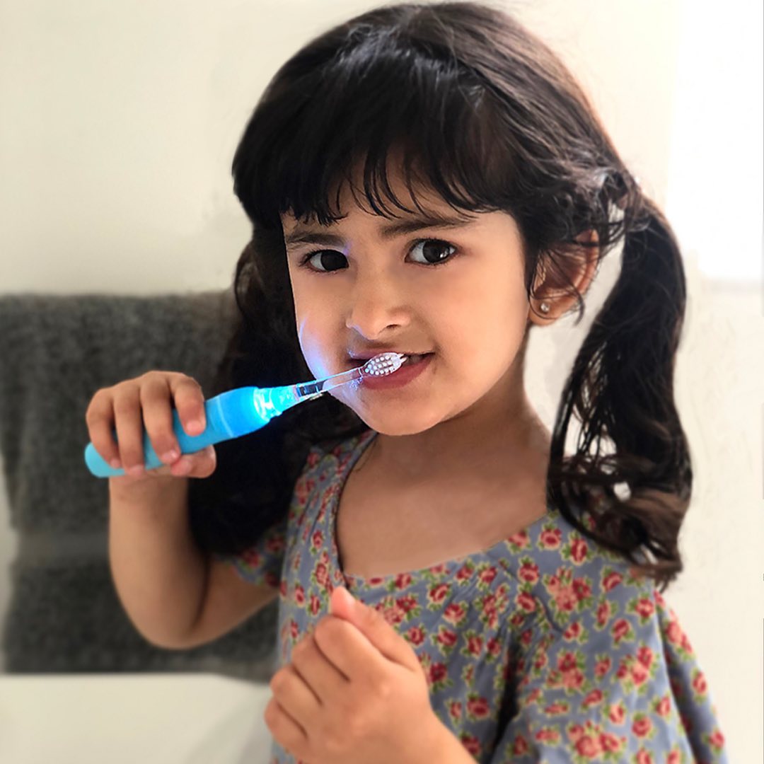 Brush-Baby Bản chải điện sóng âm dùng pin KidzSonic cho bé