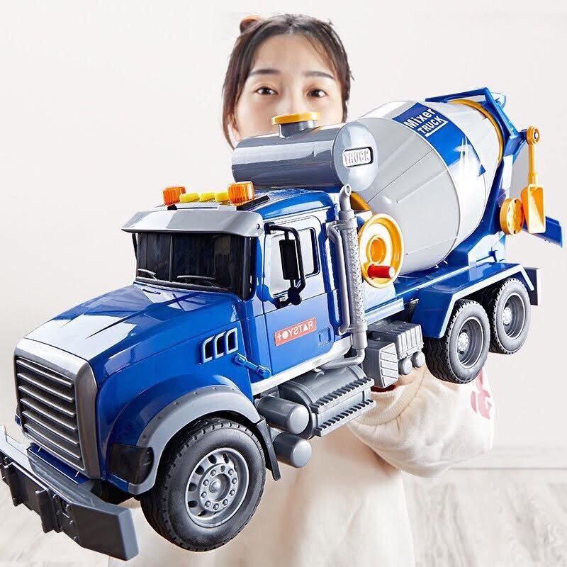 HÀNG LOẠI 1 LỐP CAO SU XE TRỘN BÊ TÔNG CỠ ĐẠI CAO CẤP MIXER TRUCK TOYSTAR CÓ ĐÈN, ÂM THANH, XOAY BỒN CHO BÉ