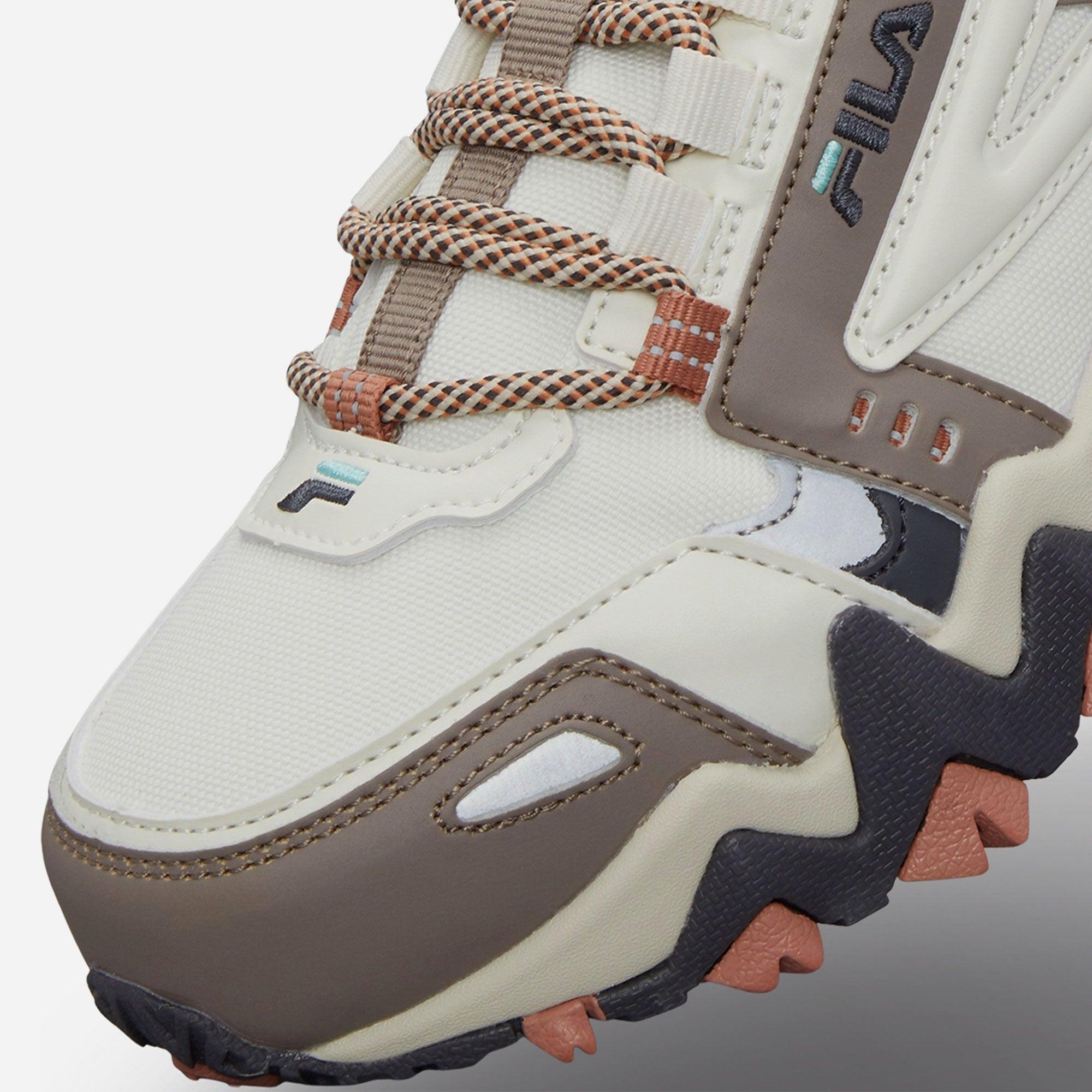 Giày sneaker unisex Fila Oakmont Tr Exp - 1RM02285E-217