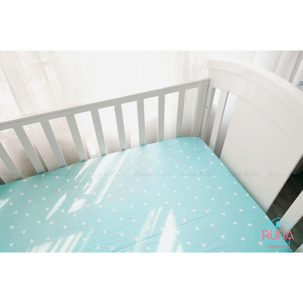 Ga chun bọc nệm cũi của bé RUNA KIDS Cotton Hàn 100% cao cấp mềm mịn thoáng mát an toàn cho da bé kích thước 56x100cm