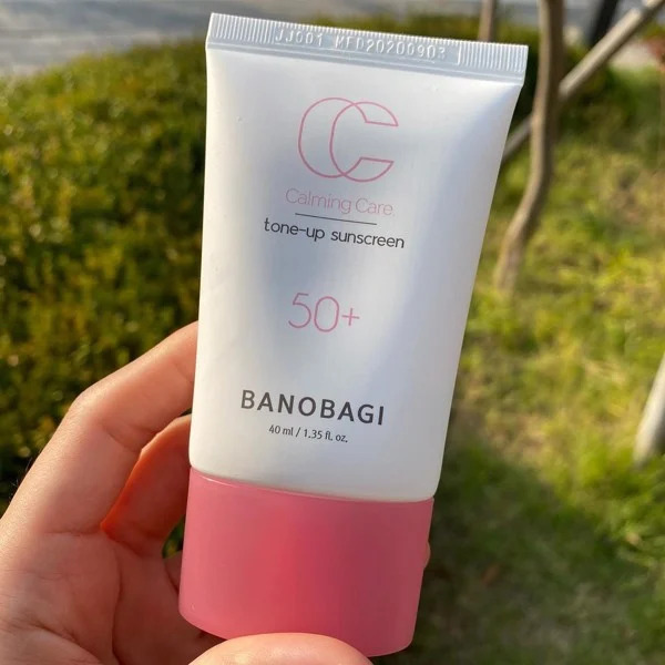 Kem Chống Nắng Cấp Ẩm Banobagi Calming Care Tone-Up Sunscreen SPF 50+ PA+++