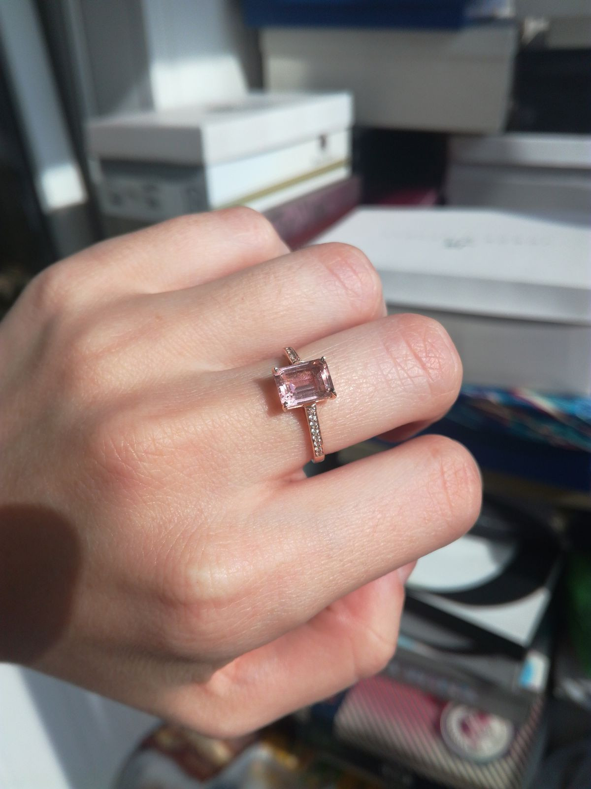 Nhẫn Vàng 14K Đính Đá Morganite
