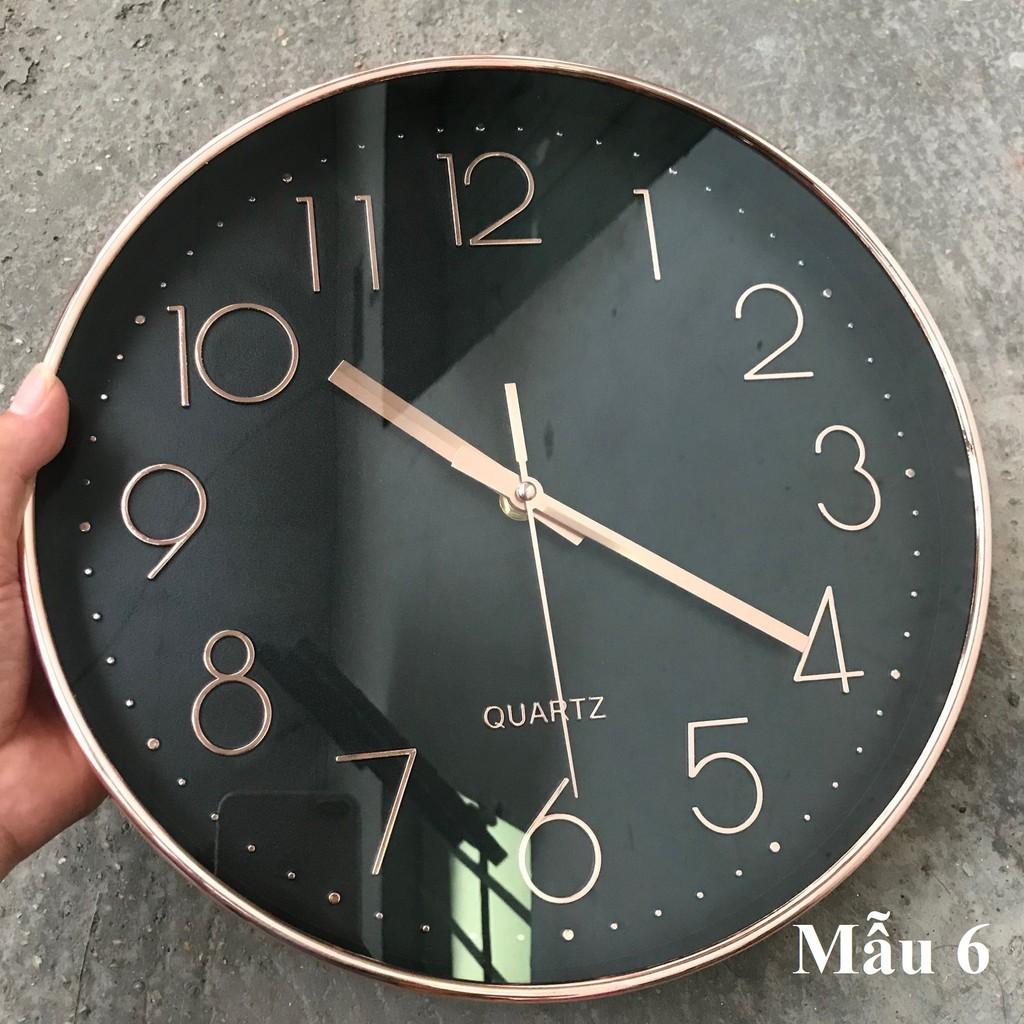 Đồng hồ treo tường trang trí đẹp, Máy Quartz kim trôi êm ái.