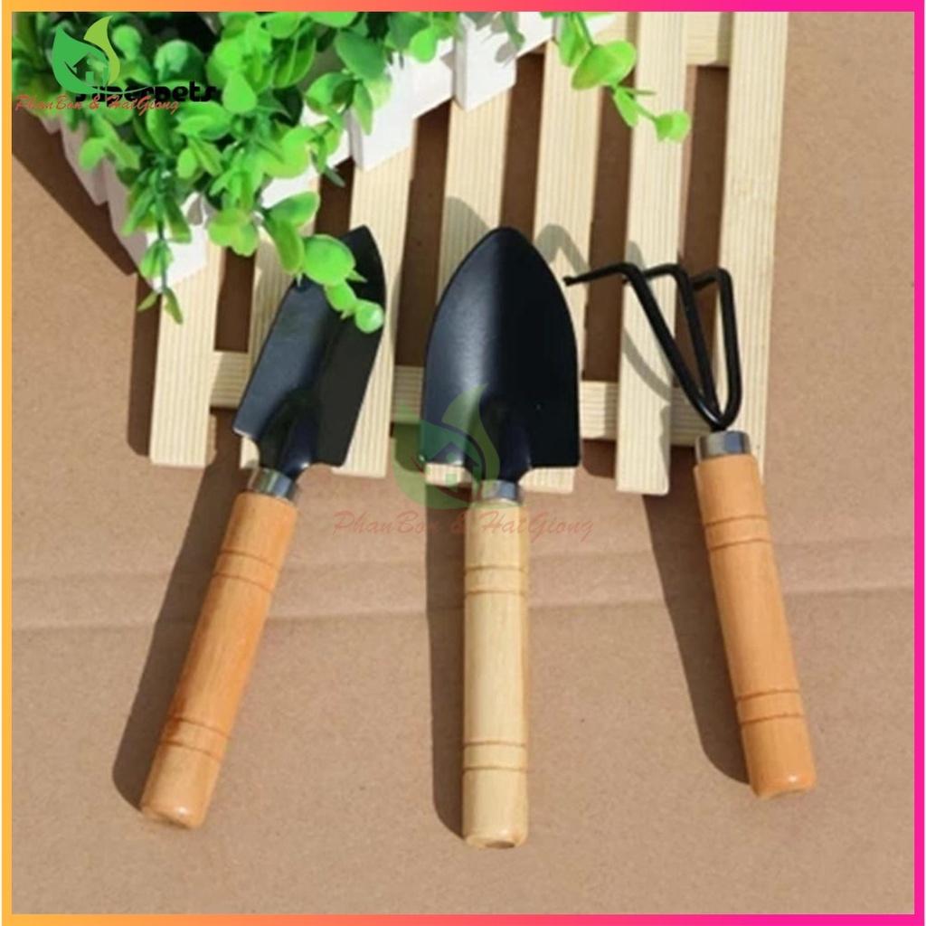 Bộ 3 Dụng Cụ Làm Vườn Cán Gỗ TXE-3GO1 - Shop Phân Bón và Hạt Giống