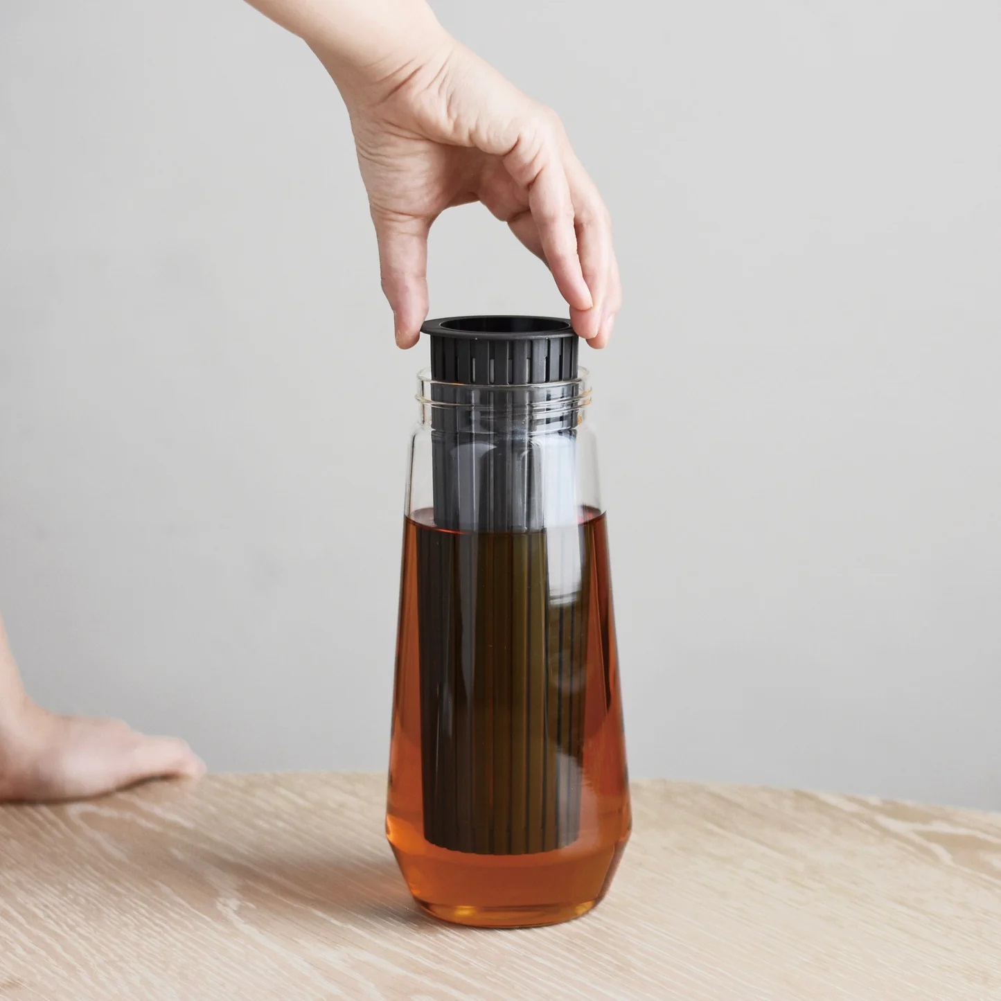 Bình Làm Cà Phê Ủ Lạnh Kinto Luce Cold Brew Carafe 1L - Hàng Nhập Khẩu