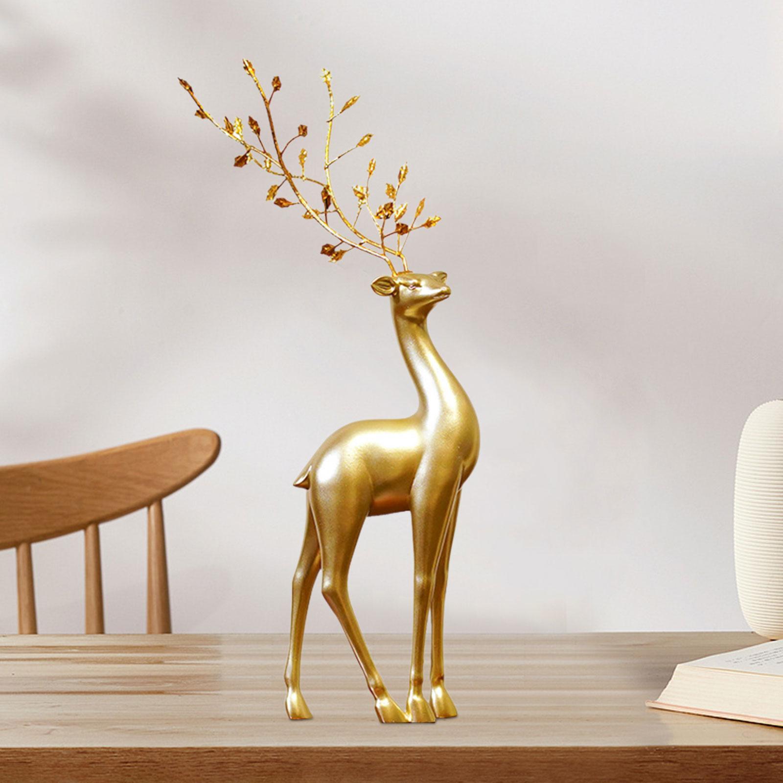 Resin Reindeer Figurine Display Cabinet Ornaments Animal Toys Tabletop Decoration Animal Statue Deer Reindeer Figures for Desktop Home Gifts