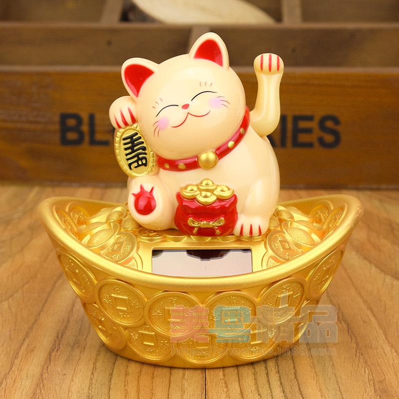 Chú Mèo May Mắn Ngồi Trên Thỏi Vàng DRU-Hàng Chính Hãng
