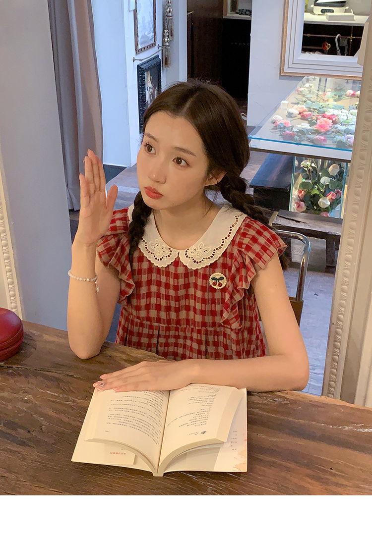 CHENGRUI Vintage búp bê cổ cherry thêu đầm mùa hè 2023 lỏng lẻo ngọt ngào thiết kế cảm giác váy sọc đỏ