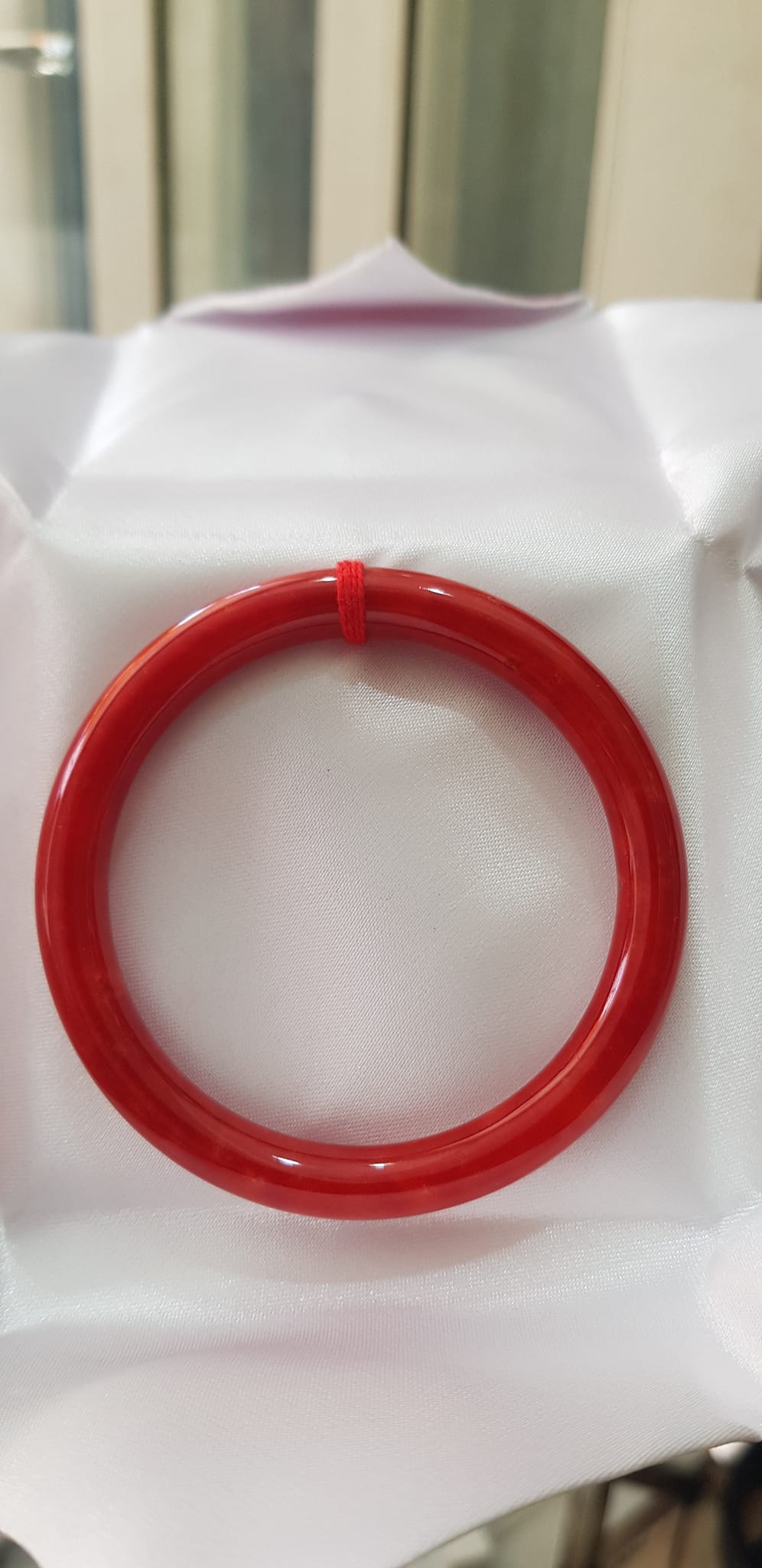 Vòng Tay Phong Thủy mới Đá Cẩm Thạch Đỏ Đẹp Sao 55mm x cọng 7mm màu đỏ đậm tươi bóng đẹp nữ mệnh hỏa mệnh thổ 54kg - 65kg đeo hợp đẹp ạ