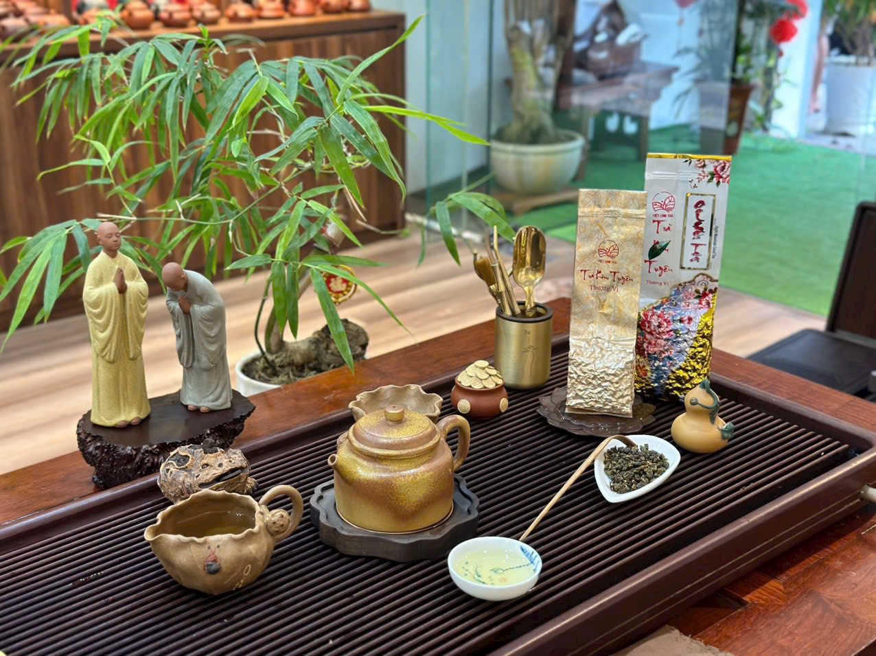 TRÀ OOLONG KIM TUYÊN THƯỢNG VỊ - HƯƠNG VỊ LƯU LUYẾN - TRÀ QUÀ TẶNG - ORGANIC TRA - 250g