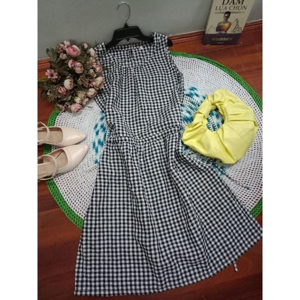 Đầm caro dễ thương