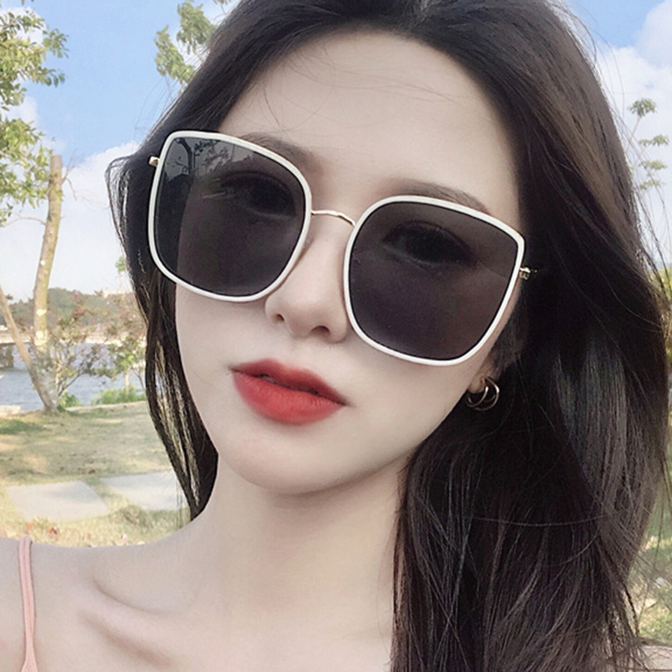 Kính mát Nữ Thời Trang Mắt Mèo viền kim loại tròng Polarized phân cực không vỡ, chống nắng, chống tia UV VINIEL SK32