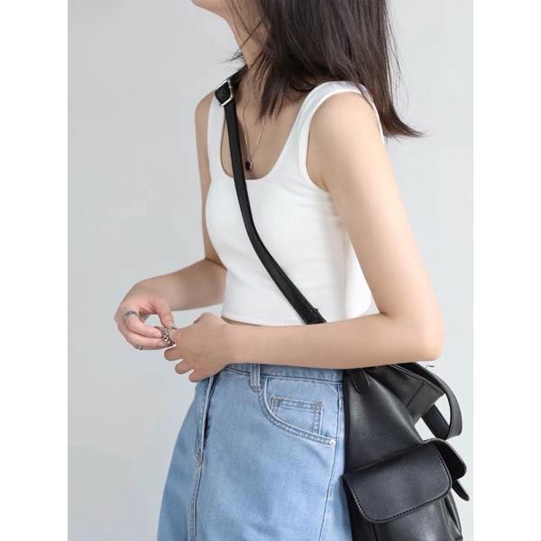 Áo croptop bản to che khuyết điểm