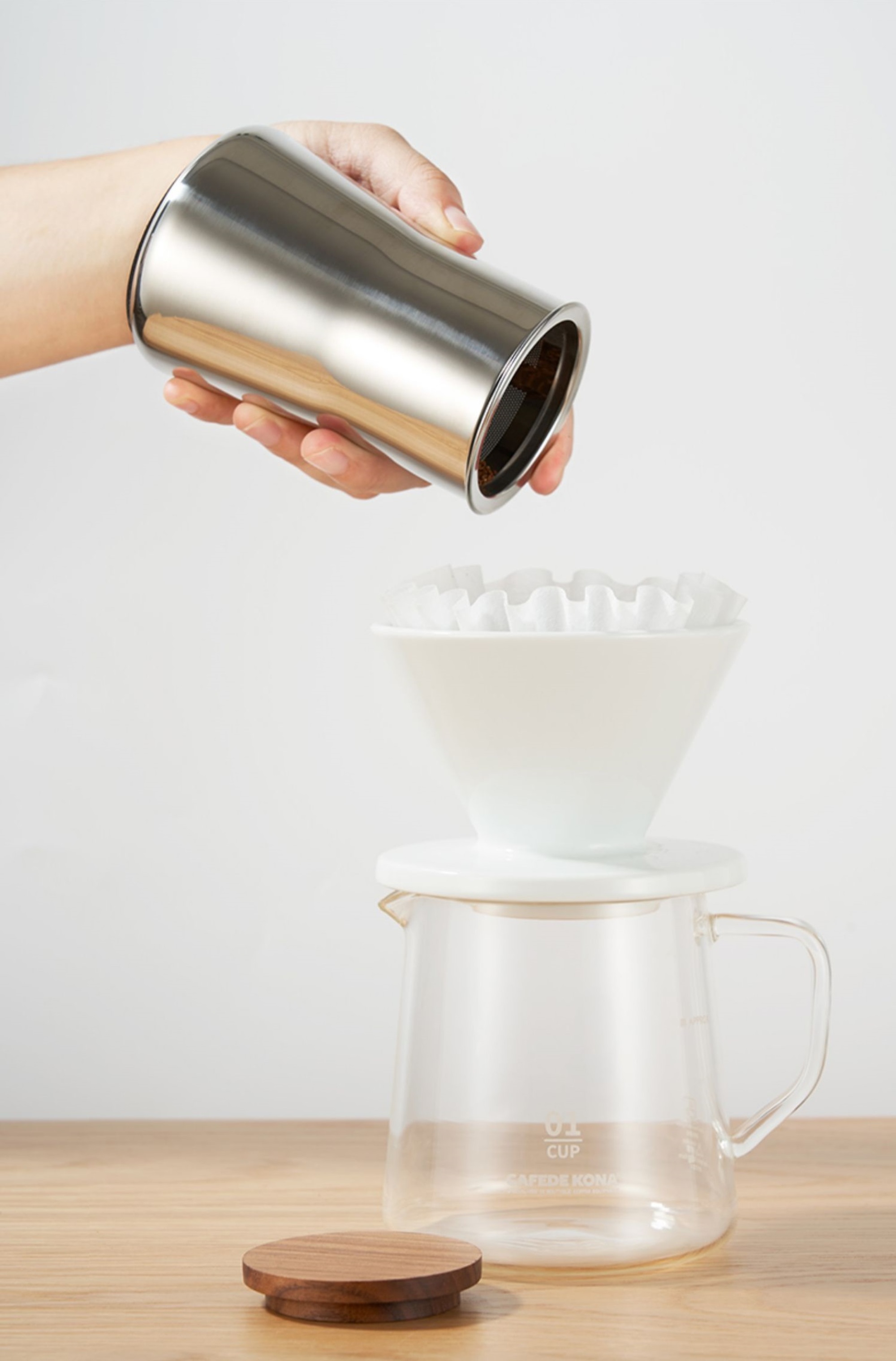 Hũ sàn bột cà phê sau khi xay CAFE DE KONA