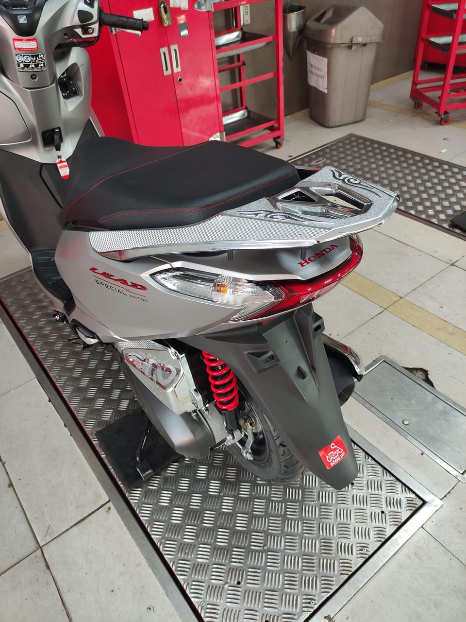 COMBO ỐP PHỤ KIỆN TRANG TRÍ DÙNG CHO ĐỜI XE HONDA LEAD 2022 2023 2024 CROM