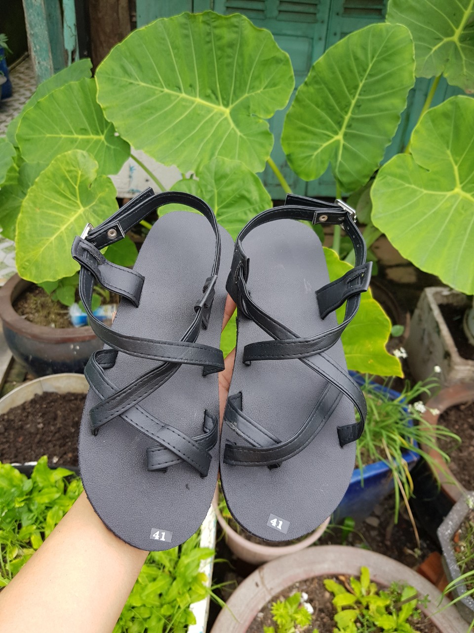 sandal đồng nai sandal nữ ( đế đen quai hậu đen ) size từ 34 nữ đến 41 nữ