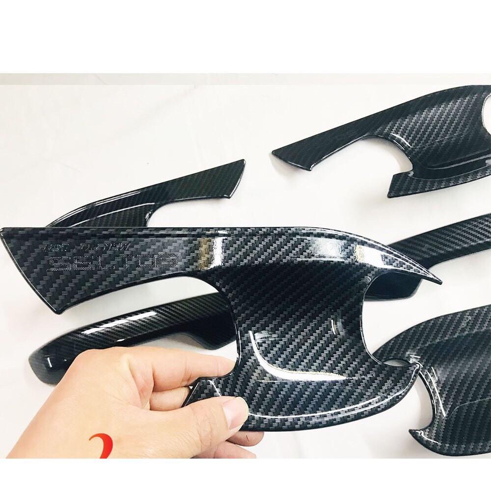 SELTOS, Ốp tay hõm cửa, chén cửa Carbon xe KIA Seltos 2020 2021 chất liệu Carbon cao cấp