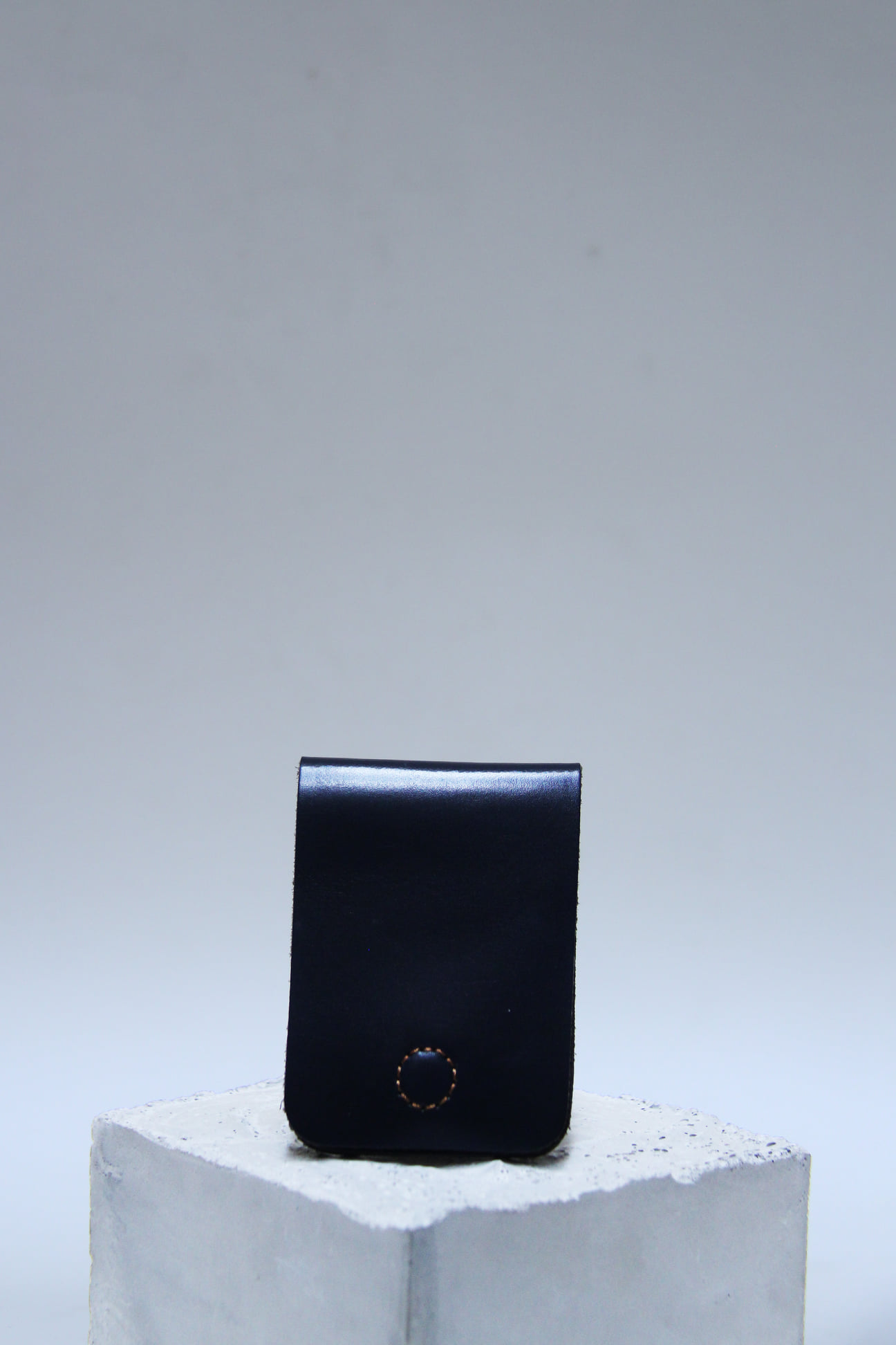 Ví Da Gerbera Handcrafted Mini Wallet