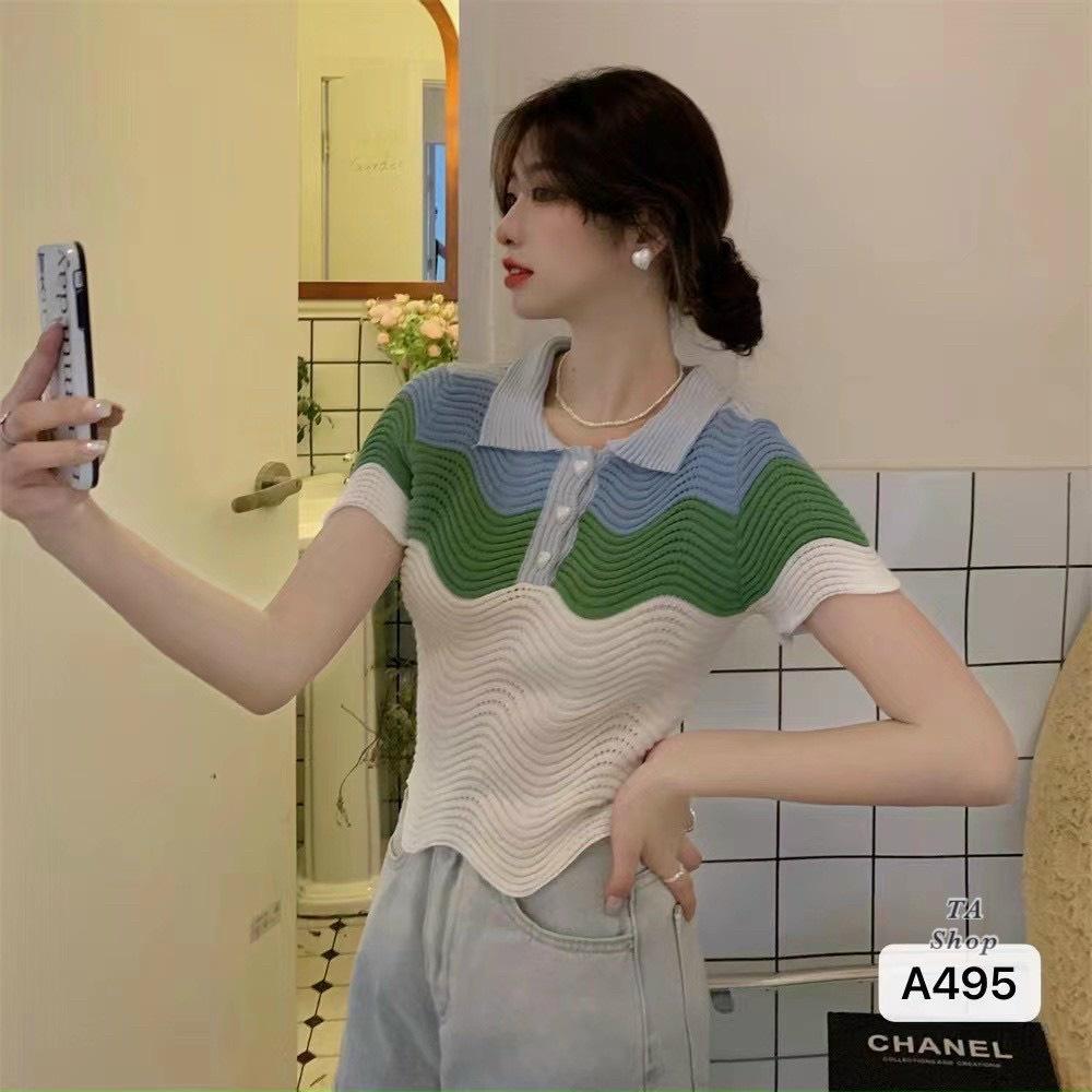 Áo len mongtoghi loang pha màu vạt sóng khuy tim