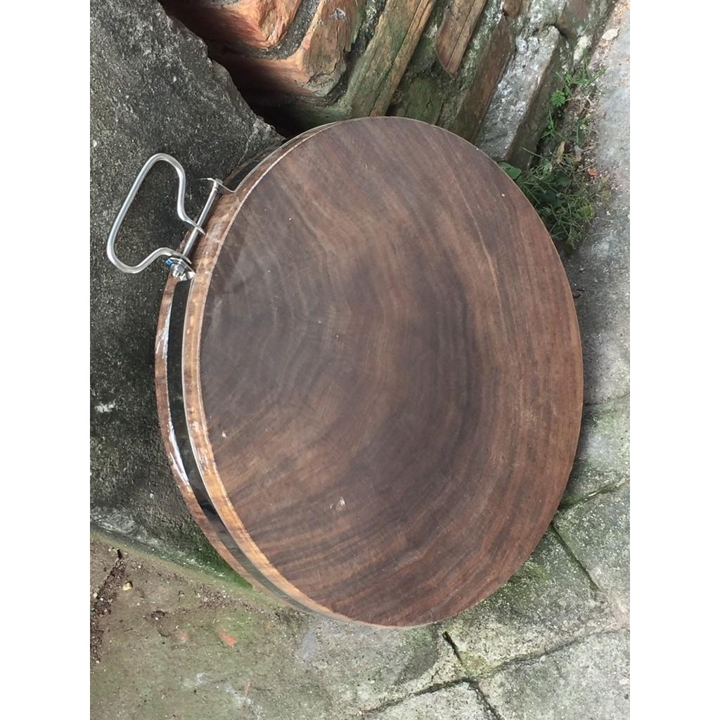 Thớt gỗ nghiến tây bắc đường kính 39 dày 6cm