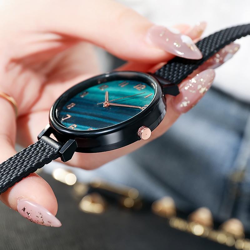 Đồng hồ quartz dây nhựa màu xanh lá thời trang cho nữ
