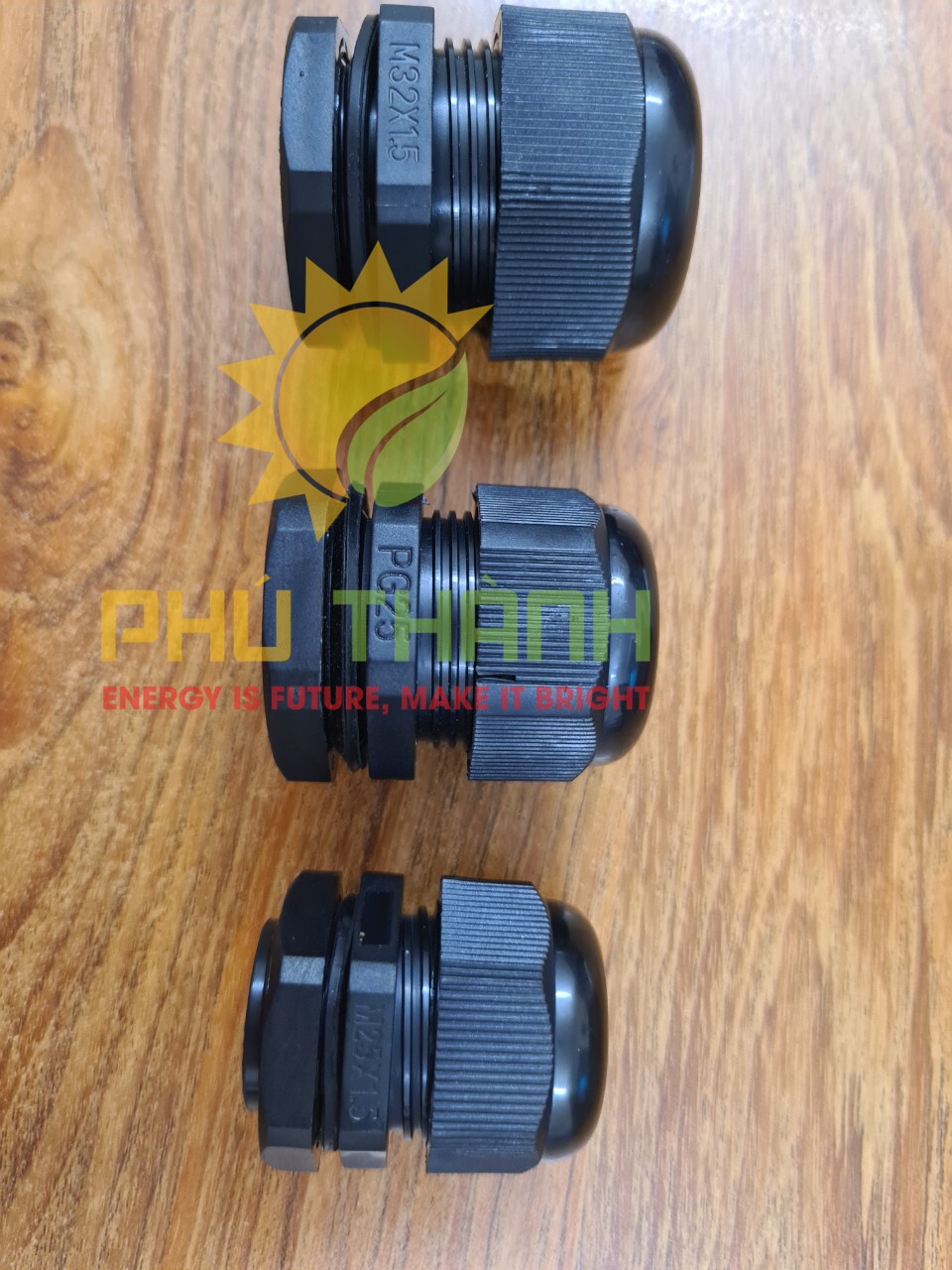 Ốc siết cáp bằng nhựa M25 - M32 - PG25