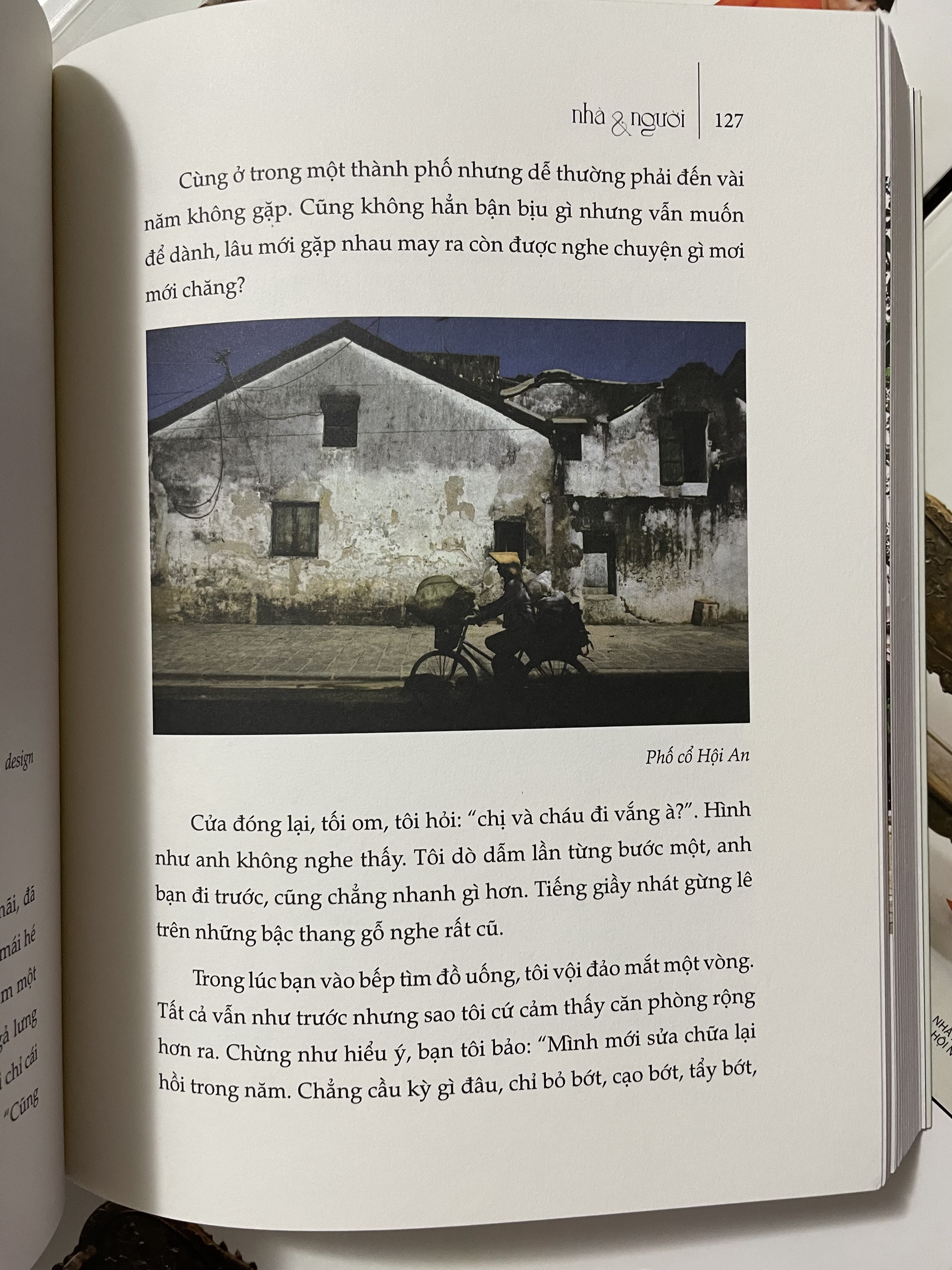 Nhà &amp; Người (Có ký tặng của tác giả Lê Thiết Cương)