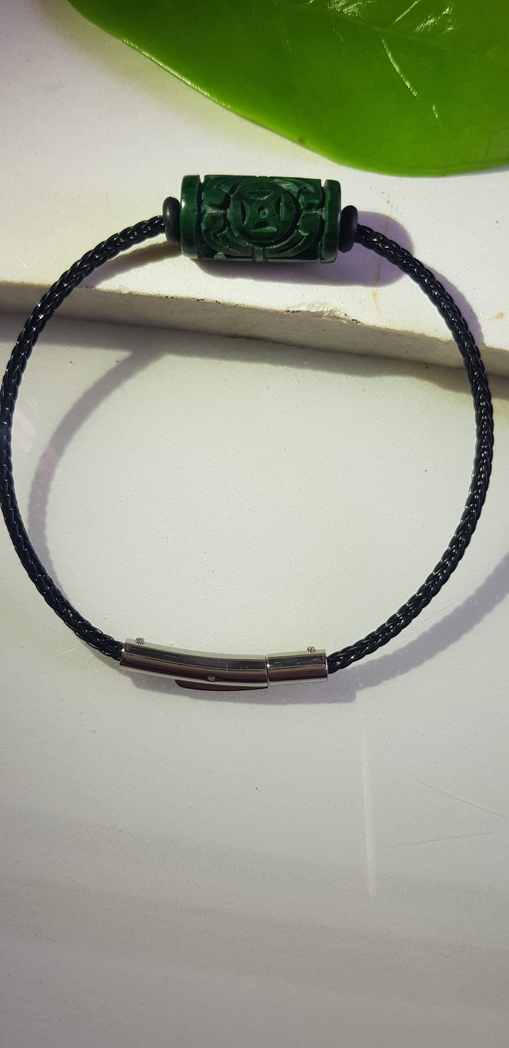 Vòng tay charm Lu Thống Đồng Tiền Đẹp Đá Cẩm Thạch tự nhiên Xanh Đậm đẹp dây đen có khoen Hợp Nữ mệnh Thủy mệnh Mộc hợp ạ