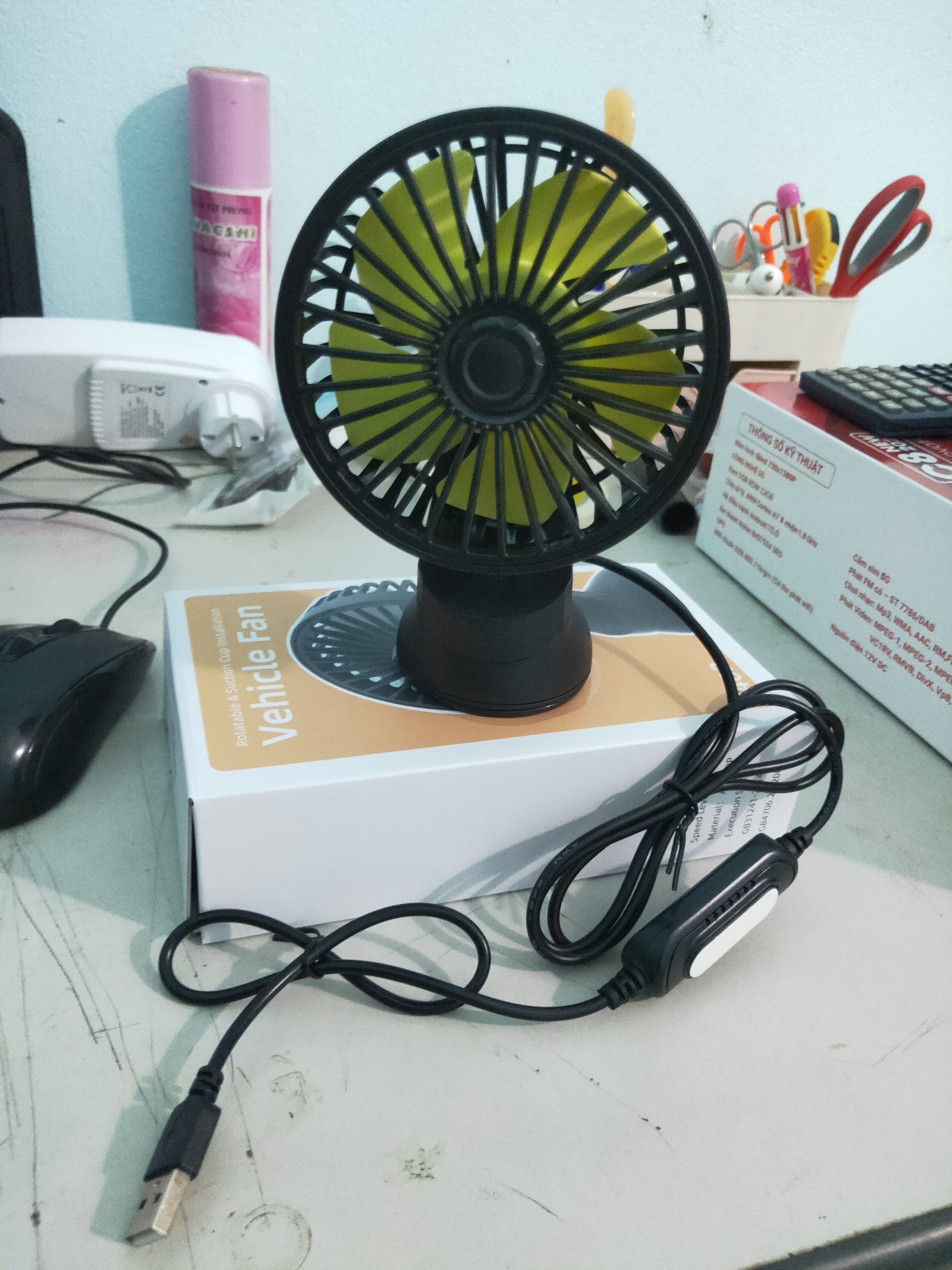 Quạt nguồn Usb 5V 12V 24V - 3 Tốc Độ đặt Taplo gắn kính Ô tô, bàn làm việc