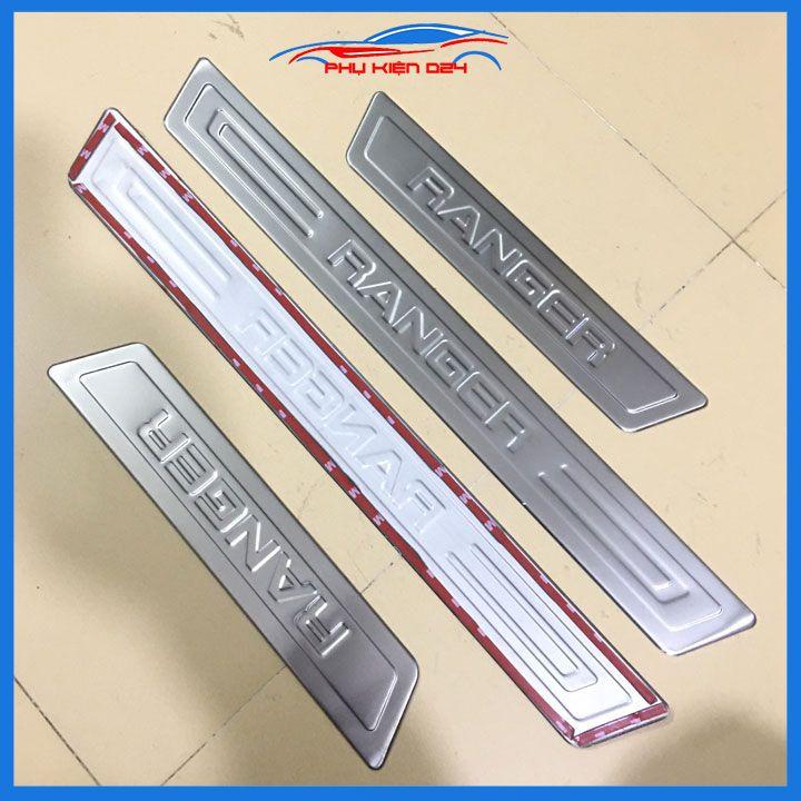 Ốp bậc cửa, nẹp bước chân INOX cho xe Ranger 2022-2023