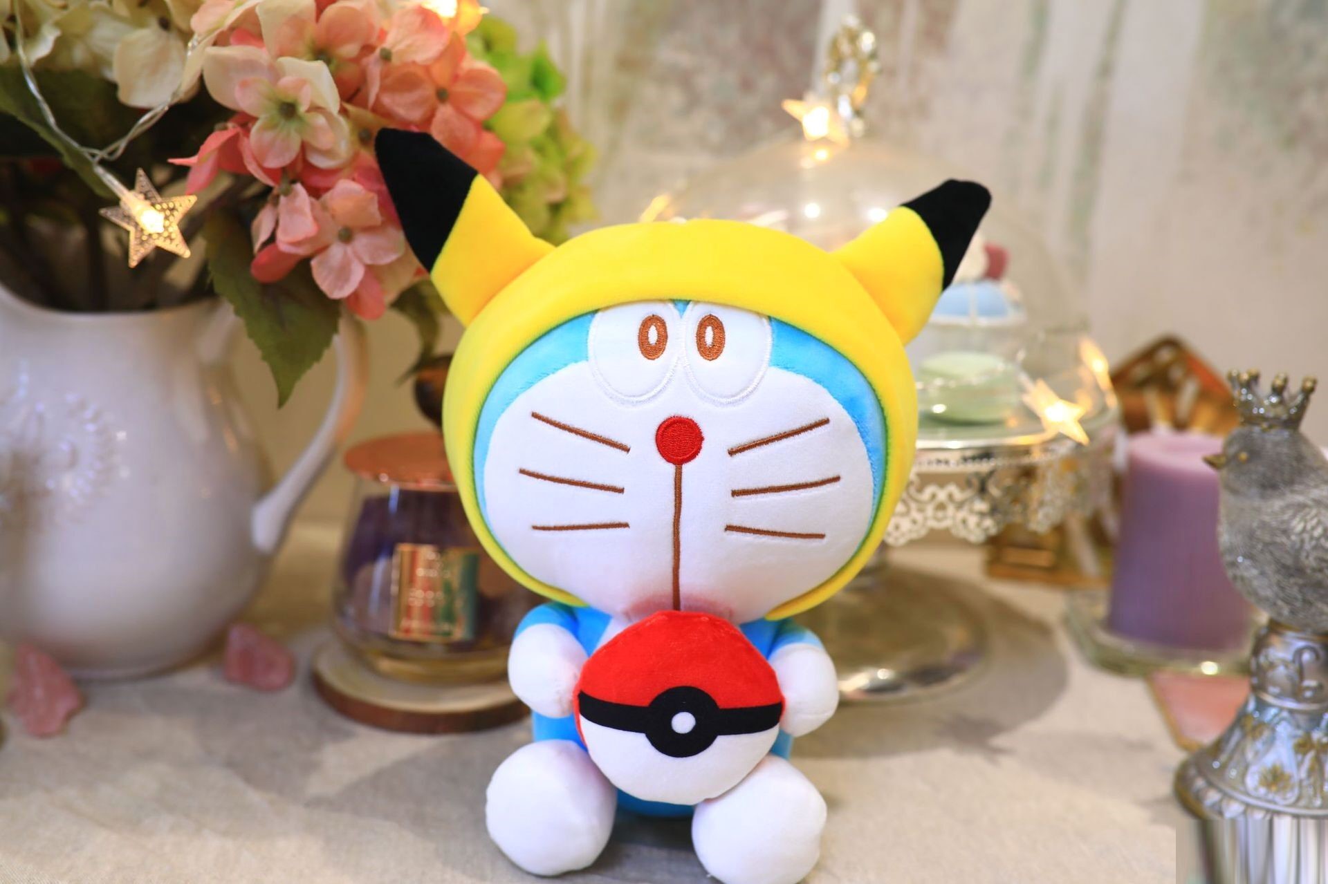 Thú bông Doraemon đội mũ thú - 20cm (Ếch Xanh - Pikachu - Tuần Lộc - Heo Hồng)