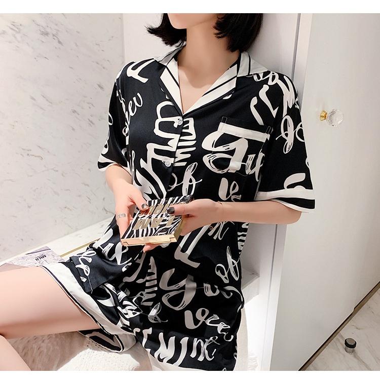 Pijama Nữ - Bộ Cộc Mặc Nhà Mặc Ngủ Vải Lụa Cao Cấp In Họa Tiết Chữ CCLP12