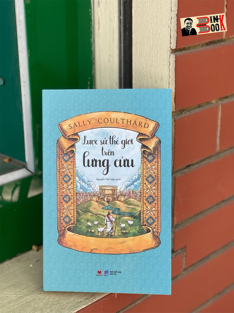 LƯỢC SỬ THẾ GIỚI TRÊN LƯNG CỪU – Sally Coulthard - Nguyễn Thế Hiền dịch - Bách Việt