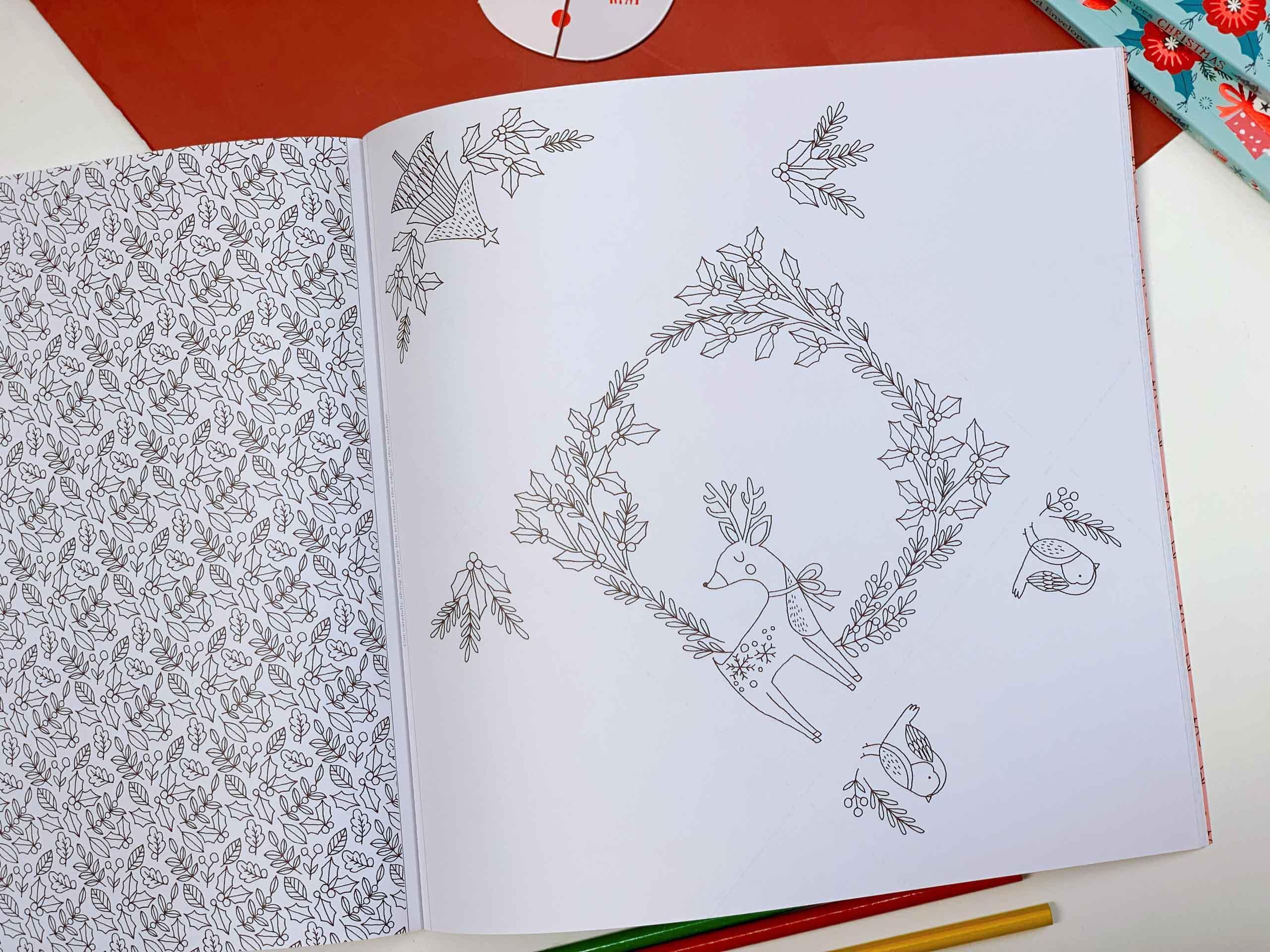 National Trust: The Colouring Book of Cards and Envelopes - Christmas