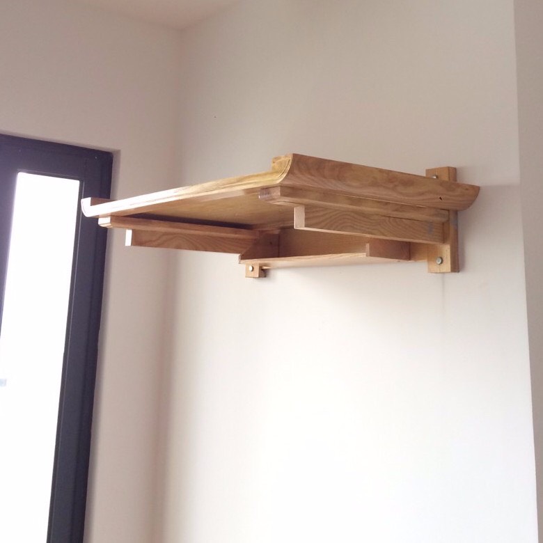 Bàn thờ chân cụt gỗ sồi 61cm