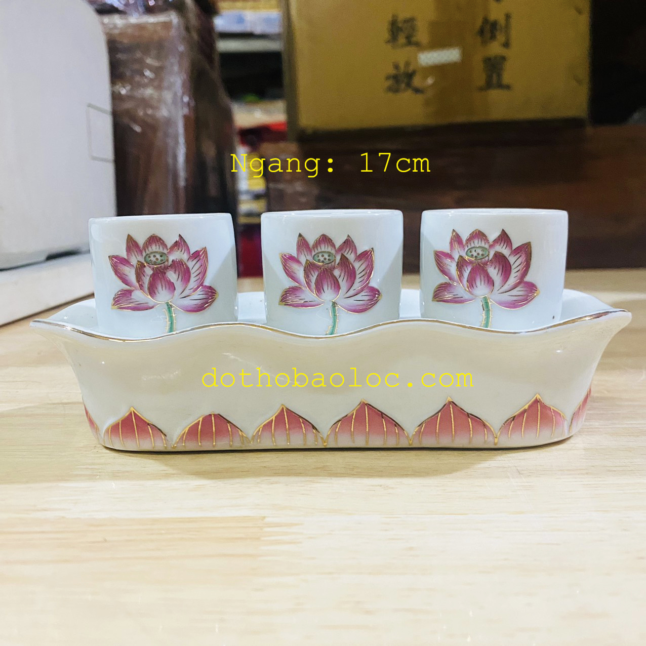 Chum nước thờ bạch ngọc sứ trắng cao cấp hình hoa sen tím nổi 2 loại: bộ 3 ly và bộ 5 ly