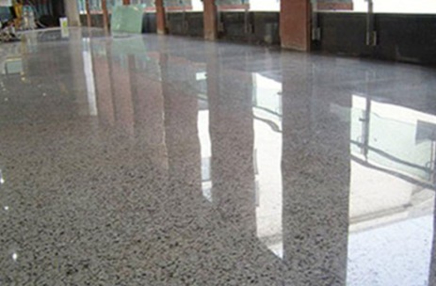 Phủ bóng sàn bê tông AVCOChem - Q PRIME Coat - Siêu bóng bền tiết kiệm - Can 4 lít - Hàng chính hãng