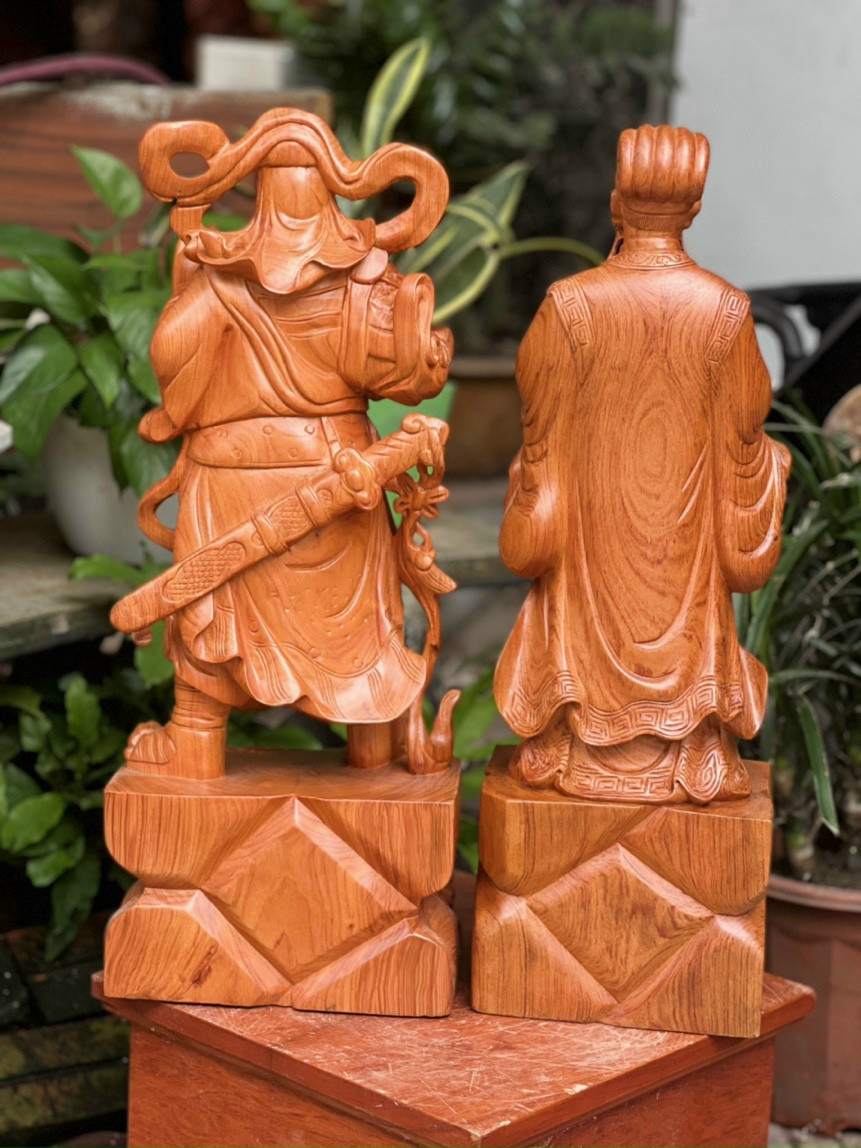 Cặp tượng quan văn ,quan võ khổng minh Và quan công bằng gỗ hương đá kt cao 60cm