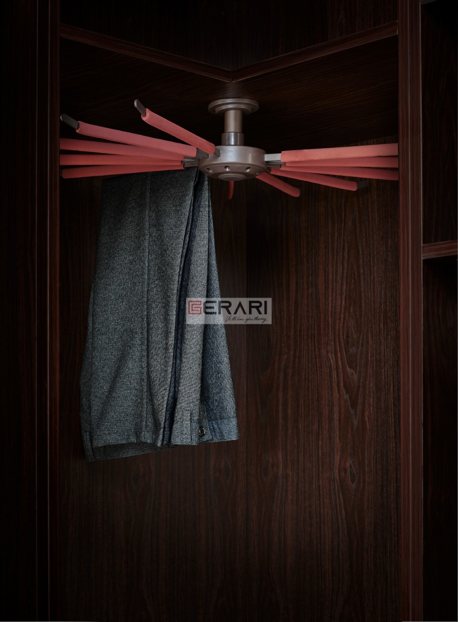 Phụ kiện của tủ áo (Giá treo tủ áo đa năng- vắt quần âu xoay 306 độ mã MW09-6 thương hiệu Gerari)