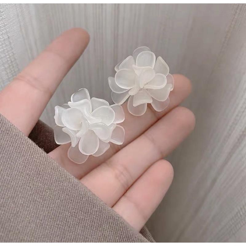 Bông tai khuyên tai nữ chùm hoa trắng đẹp cô dâu Ring House