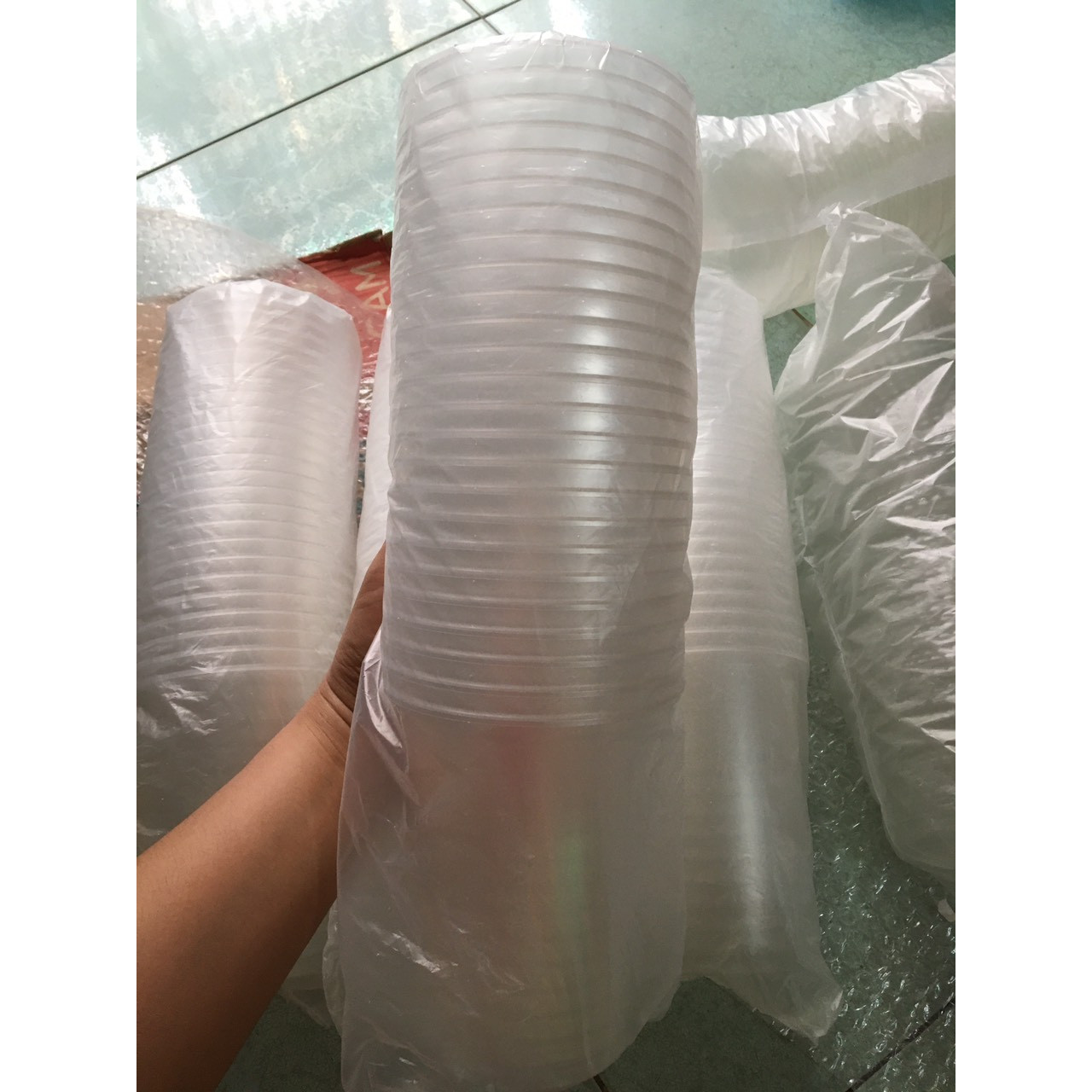 bộ 100 ly nhựa pp nắp bằng 1000ml dùng 1 lần