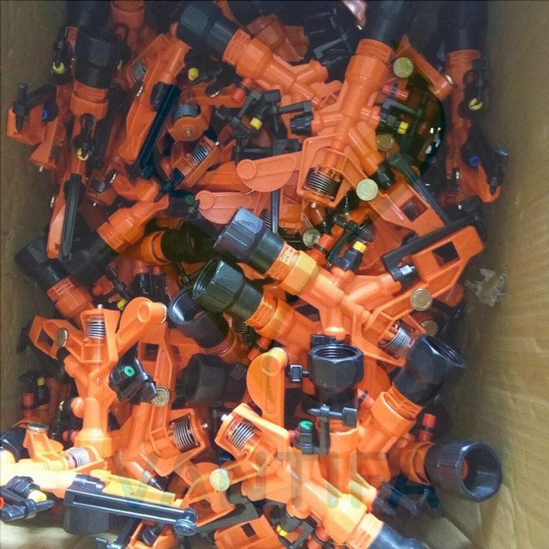 Béc tưới cây cánh đập lớn 3 tia bán kính 8-15 mét, ren trong 34 ren ngoài 27