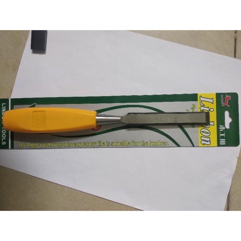 Đục gỗ câm tay 5/8" Lưỡi được làm bằng thép CR-V