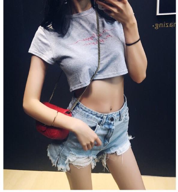 Áo thun tay ngắn croptop